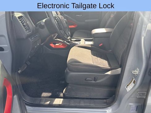 Used 2024 Nissan Frontier PRO-4X AWD/4WD image 10
