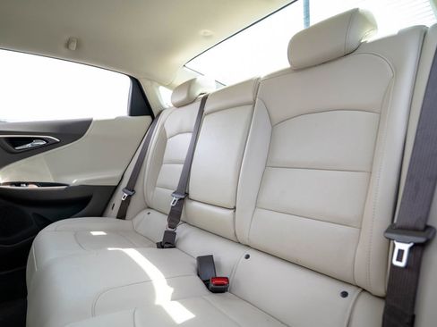 Used 2024 Chevrolet Malibu LT image 28