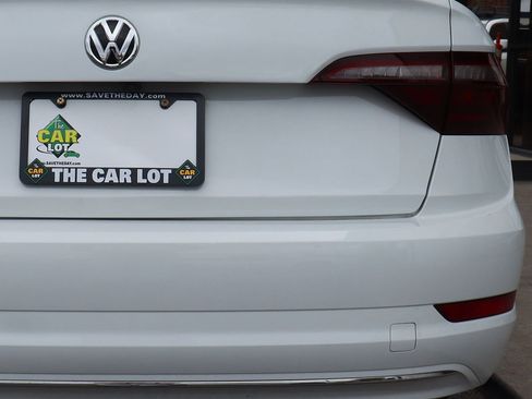 Used 2021 Volkswagen Jetta S w/ Driver Assistance Package image 20