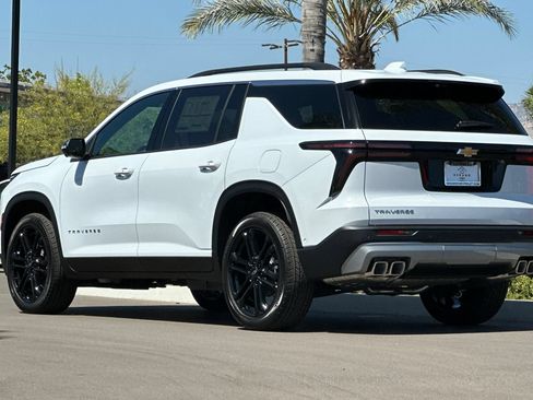 New 2026 Chevrolet Traverse LT w/ Enhanced Driving Package FWD image 6