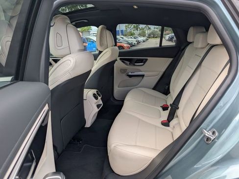 Used 2026 Mercedes-Benz GLC 300 4MATIC image 12