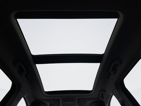 Used 2020 Lincoln Corsair Reserve w/ Equipment Group 201A image 19