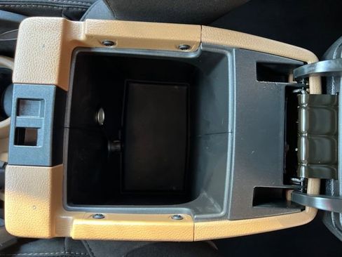 Used 2014 Jeep Wrangler Unlimited Sahara image 23