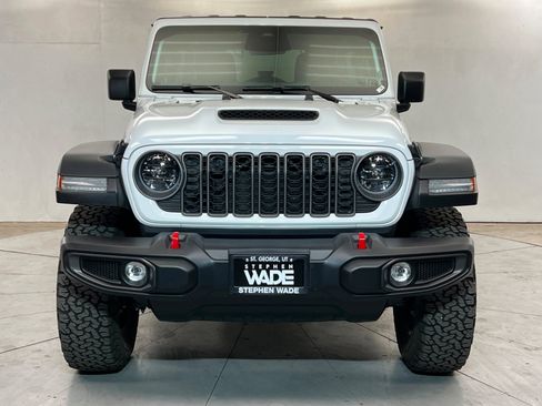 Used 2026 Jeep Wrangler Unlimited Rubicon AWD/4WD image 9