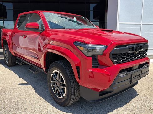 New 2026 Toyota Tacoma TRD Sport RWD image 2