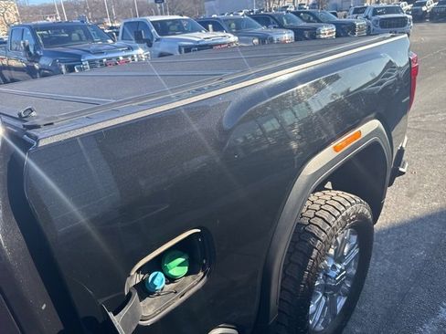 Used 2022 GMC Sierra 2500 Denali image 7