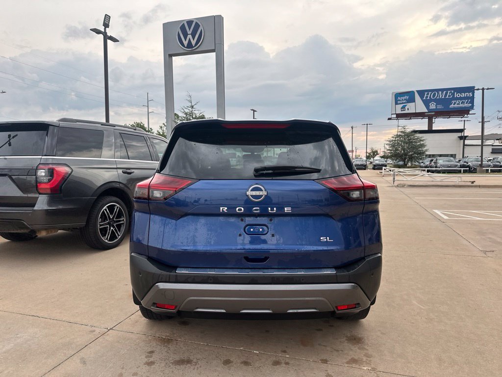 Used 2023 Nissan Rogue SL FWD image 8