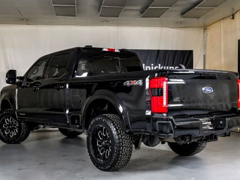 Used 2024 Ford F250 Lariat image 11