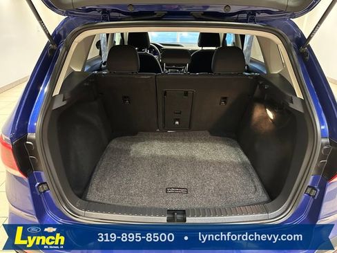 Used 2022 Volkswagen Taos S image 15