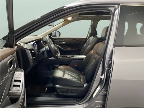 Certified 2023 Nissan Rogue Platinum AWD/4WD image 11
