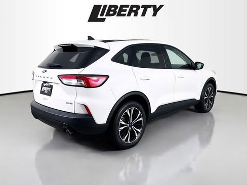 Certified 2022 Ford Escape SE w/ SE Sport Appearance Package image 7