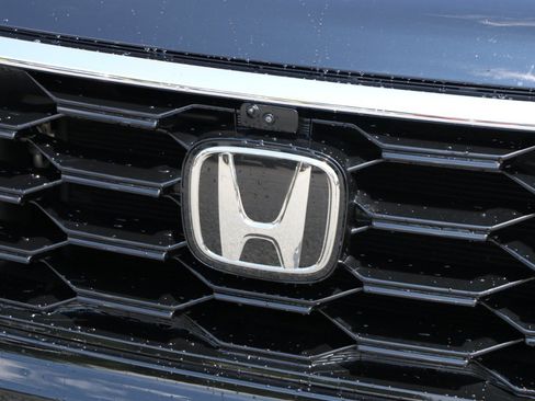Used 2025 Honda Pilot Elite image 12