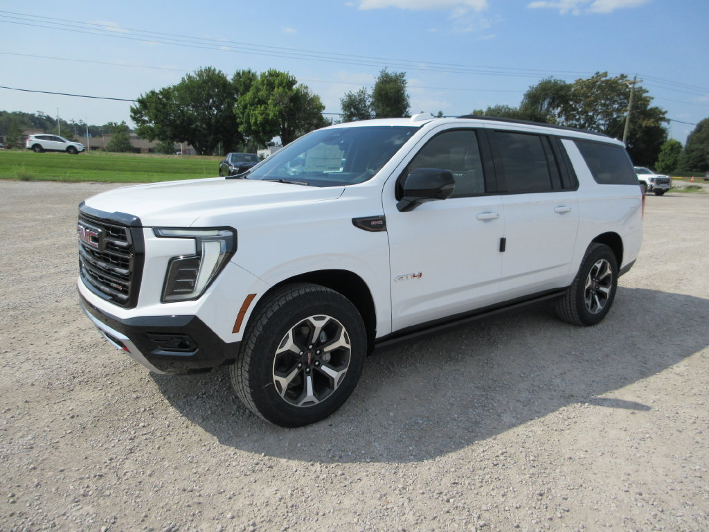 New 2026 GMC Yukon XL AT4 Ultimate AWD/4WD image 7