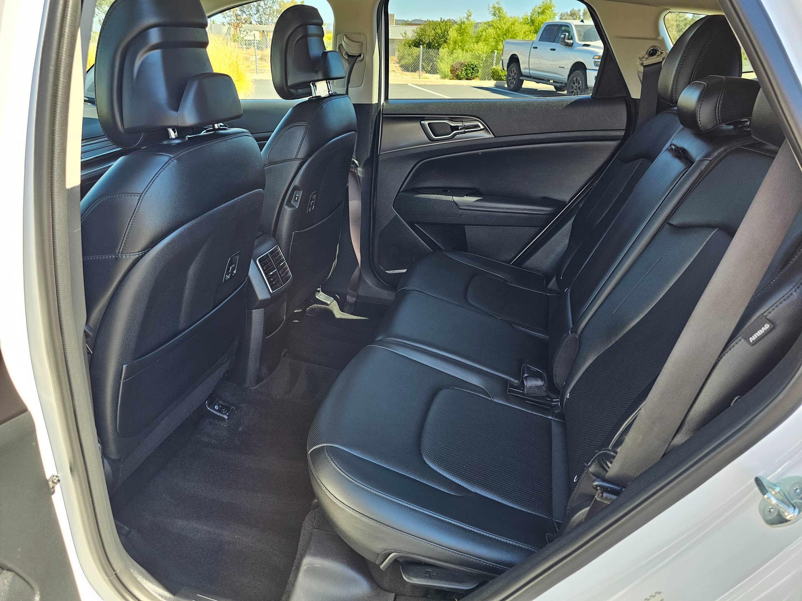 Used 2025 Kia Sportage EX w/ Premium Package AWD/4WD image 19