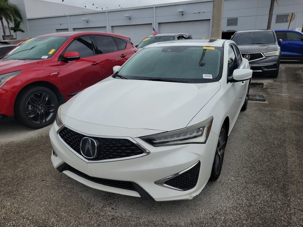 Used 2020 Acura ILX w/ Premium Package FWD image 3