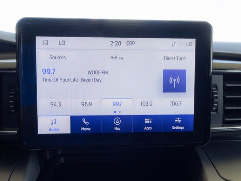 Used 2022 Ford Explorer XLT w/ Equipment Group 202A RWD image 19
