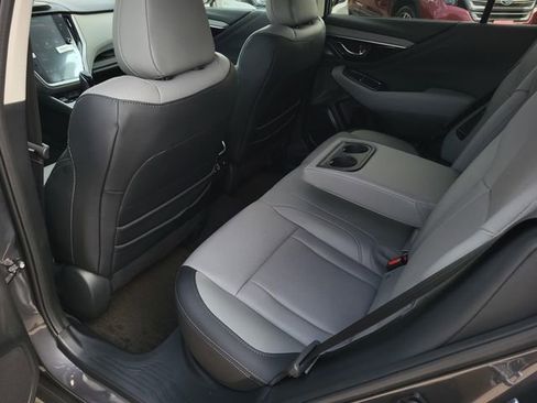 Used 2025 Subaru Outback Limited AWD/4WD image 29
