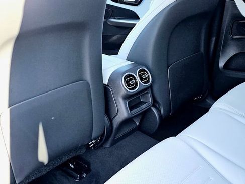 New 2026 Mercedes-Benz GLC 300 4MATIC image 24