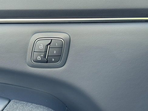 Used 2024 Ford Mustang Mach-E Premium image 23