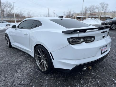 Used 2019 Chevrolet Camaro SS image 3