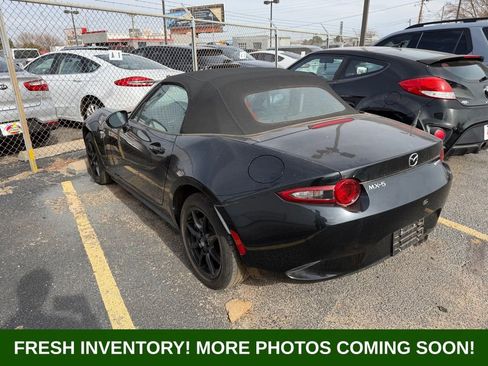 Used 2022 MAZDA MX-5 Miata Sport image 4