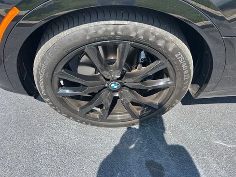 Used 2026 BMW X7 xDrive40i w/ M Sport Package AWD/4WD image 16