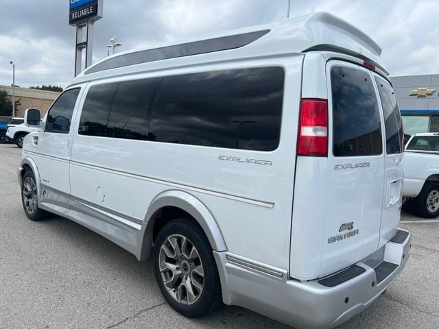 Used 2022 GMC Savana 2500 w/ Enhanced Convenience Package RWD image 5