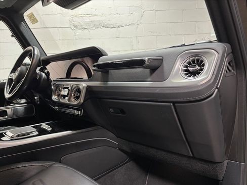 Used 2025 Mercedes-Benz G 550 image 30