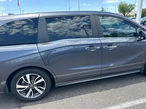 Used 2024 Honda Odyssey Touring image 9