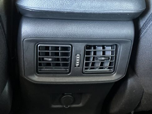 Certified 2023 Toyota RAV4 LE AWD/4WD image 16
