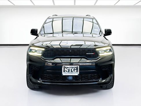 Used 2024 Dodge Durango GT RWD image 2