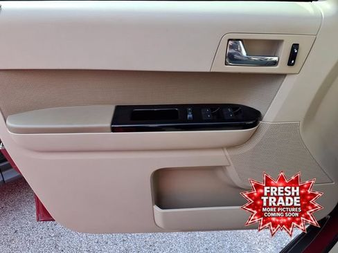 Used 2012 Ford Escape Limited FWD image 14