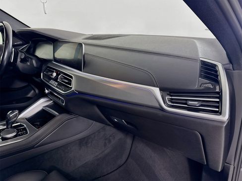 Used 2020 BMW X6 xDrive40i w/ Premium Package image 31