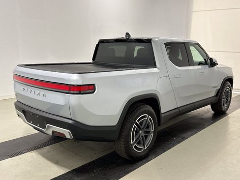Used 2025 Rivian R1T Adventure AWD/4WD image 5