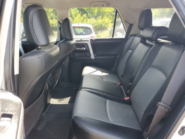 Used 2021 Toyota 4Runner SR5 Premium AWD/4WD image 31