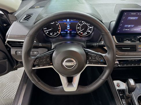 Used 2025 Nissan Altima 2.5 SL AWD/4WD image 15