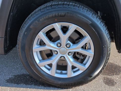 Used 2021 Jeep Grand Cherokee L Limited image 13