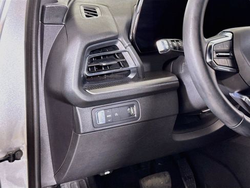 Certified 2026 Chevrolet Traverse LT FWD image 8