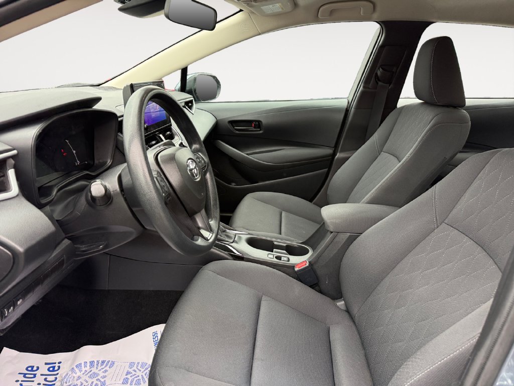 Used 2026 Toyota Corolla LE w/ LE Premium Package FWD image 9