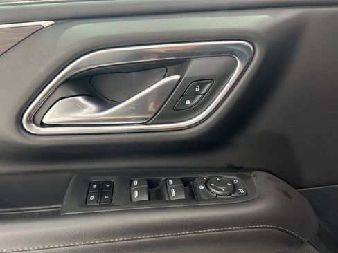 Used 2021 Chevrolet Tahoe Z71 image 17