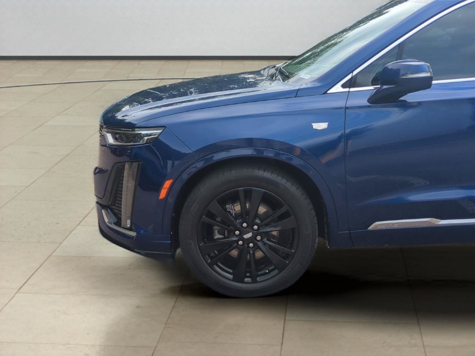 Used 2023 Cadillac XT6 Premium Luxury w/ Platinum Package AWD/4WD image 16