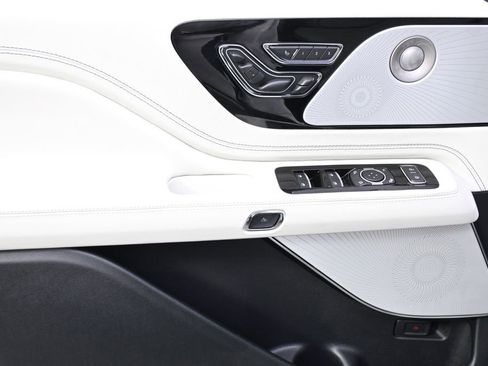 New 2026 Lincoln Aviator Black Label image 23