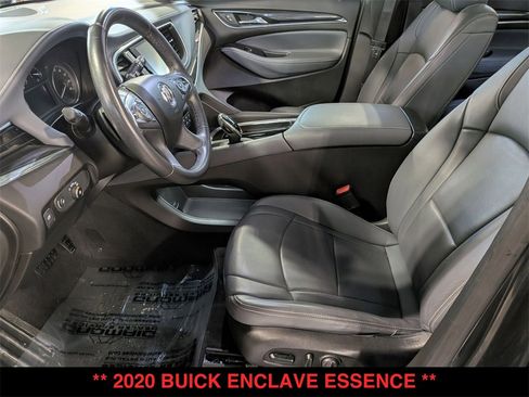 Used 2020 Buick Enclave Essence w/ Sound and Sites Package image 3