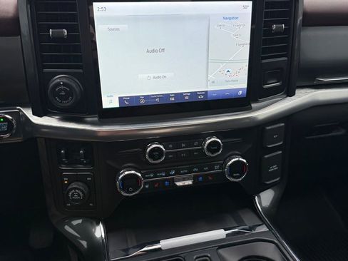 Used 2021 Ford F150 Lariat w/ Equipment Group 502A High image 17