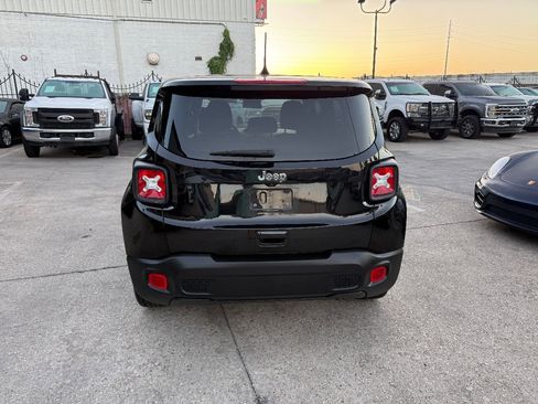 Used 2021 Jeep Renegade Sport image 5
