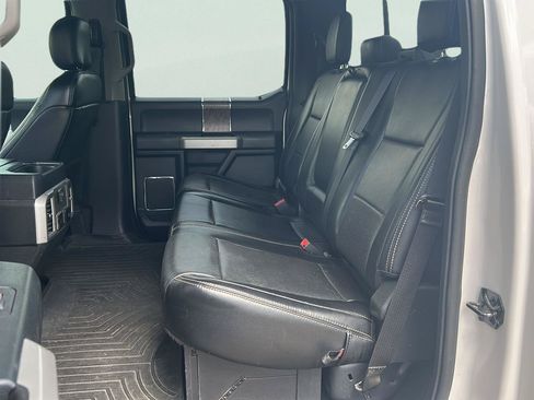 Used 2019 Ford F250 Lariat w/ Lariat Ultimate Package AWD/4WD image 17