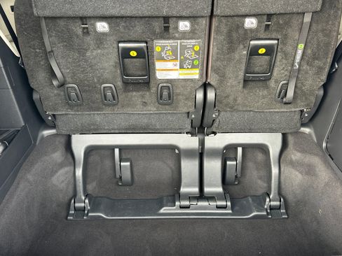 Certified 2023 Toyota Sienna Platinum image 17