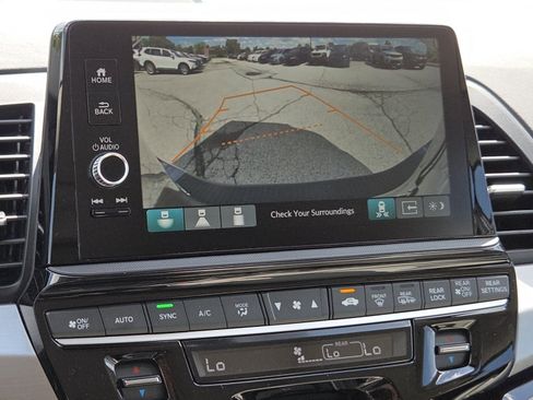 New 2026 Honda Odyssey Touring image 11