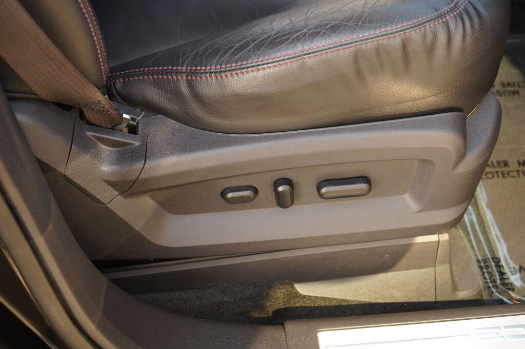 Used 2013 Ford Edge Limited AWD/4WD image 23