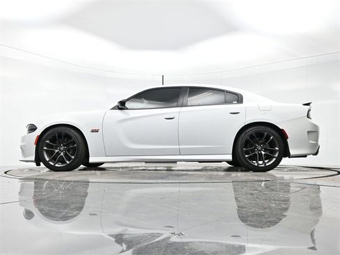 Used 2023 Dodge Charger Scat Pack w/ Technology Group image 25